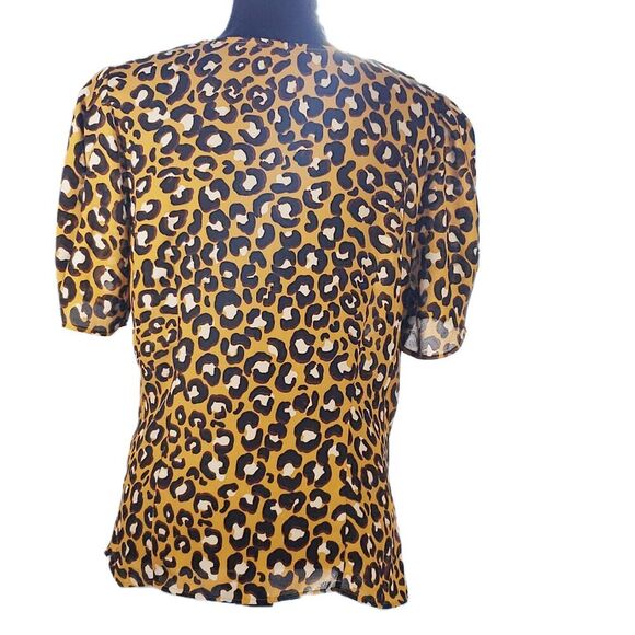 Who What Wear Leopard Print Short Sleeve Draped Neck Top Size Large - Picture 5 of 5